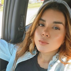 Meet your Posher, Lily